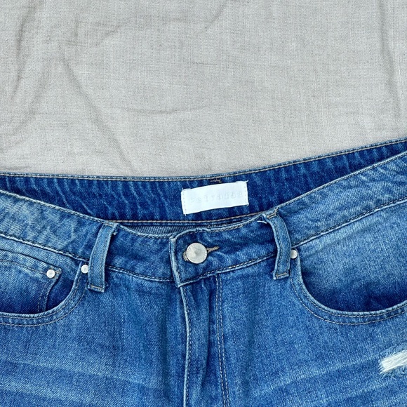 Petra153 Women’s High Rise Distressed Straight Jean - Medium Wash - Size 11/29 - Picture 2 of 5